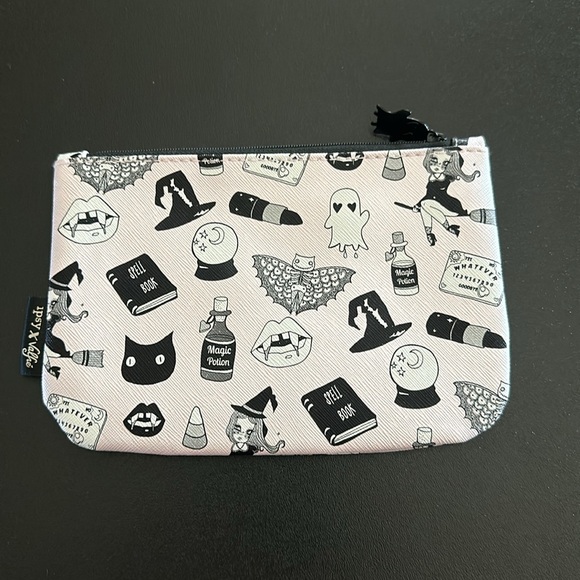 Ipsy glam bag - Picture 2 of 4